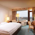 Maritim Strandhotel Travemuende 4*