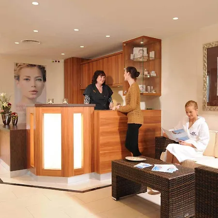 Maritim Strandhotel Travemuende 4*