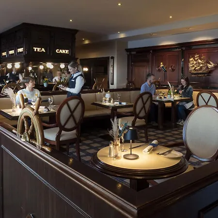 Отель Maritim Strandhotel Travemuende Любек