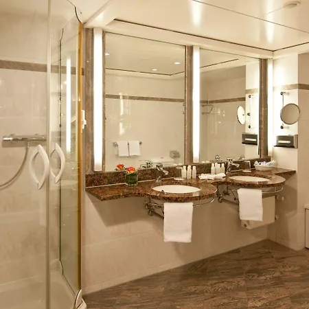 Hotel Maritim Strandhotel Travemuende 4*