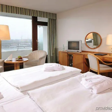Maritim Strandhotel Travemuende מלון 4*